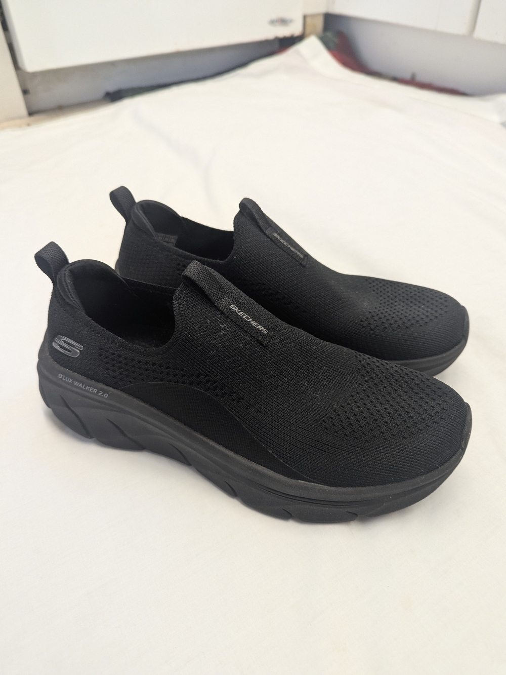 Women's Sketchers D Lux Walker 2.0 Sz 9 Black NWOT Air Cooled Relaxed Fit